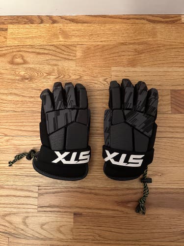 STX Lacrosse Gloves, Youth Medium (Used)
