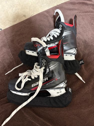 2023 Bauer Vapor X4 Hockey Skates 6 (Used)