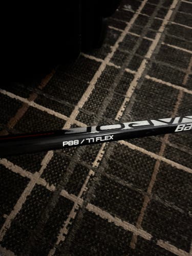 Senior Bauer Vapor 3X Right Handed Hockey Stick P88 77 Flex (New)