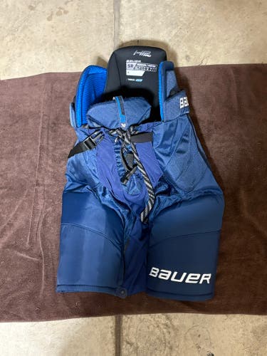 Senior Medium Bauer HP Pro Hockey Pants (Used)