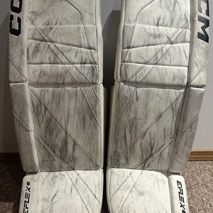 35" CCM Eflex 6 Goalie Leg Pads (Used)