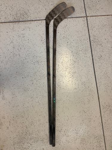 (2-pack, used 1 game) Senior CCM XF Ghost Right Handed Hockey Stick P29+1/4 70 Flex (Used)