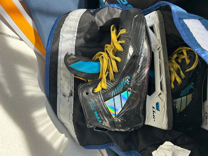True TF9 Hockey Goalie Skates Extra Wide Width 8.5 (Used)