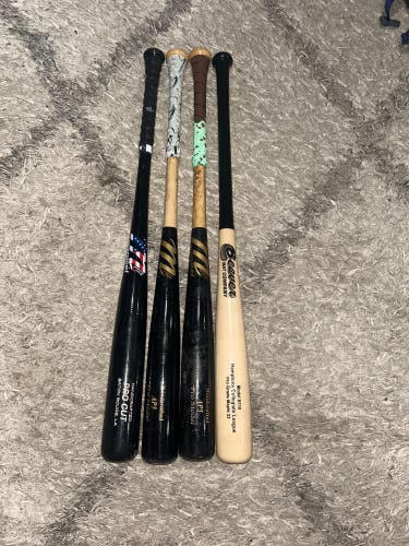 Marucci Team Bat (-3) 30 oz 33" (Used)