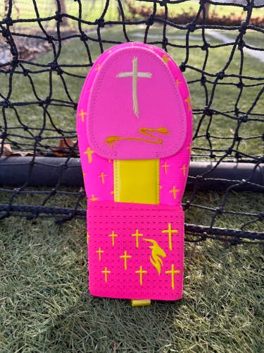 Goat’d pink lemonade limited edition cross sliding mitt