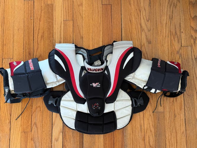 Vaughn Ventus LT60 Goalie Chest Protector - Junior Small