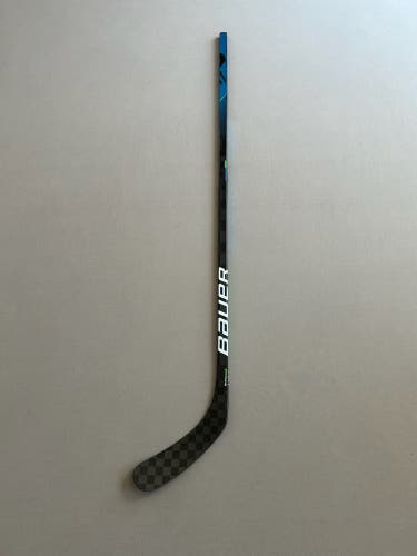 New 77 Flex P92 Senior Bauer Nexus Geo Right Handed Pro Stock Hockey Stick
