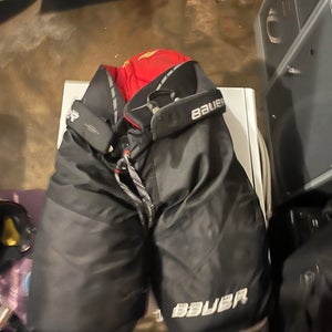Men's Intermediate Large Bauer Vapor X700 Hockey Pants (Used)