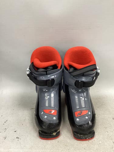 Used Nordica SPEED MACHINE 1 Boys DH Ski Boot Black 160 MP - Y09 11851-S000041848