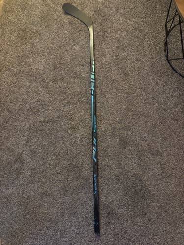 Senior Bauer Pulse Left Hand Hockey Stick P92 65 Flex (Used)