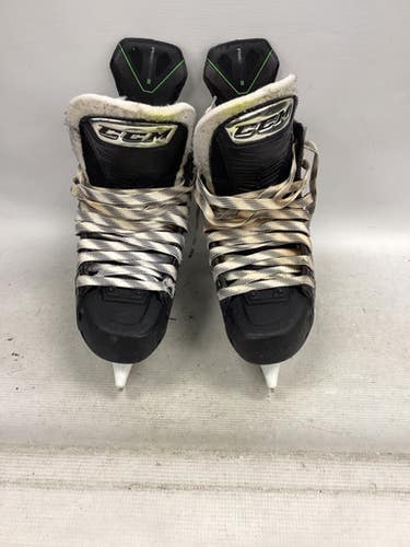 Used CCM RIBCORE 88K Intermediate Hockey Skate Intermediate 5.5 11851-S000041776