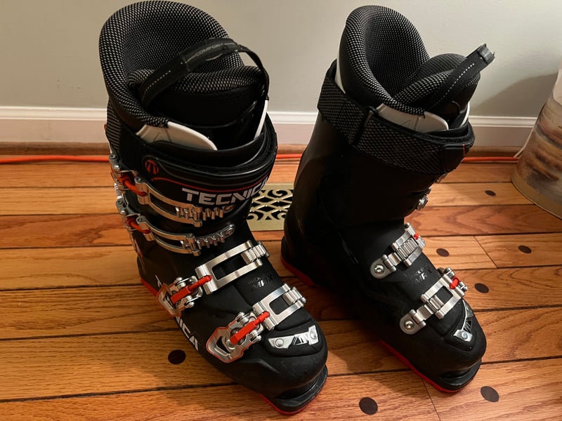 Mondo 25 & 25.5 Tecnica Ten.2 70 Ski Boots (Used)