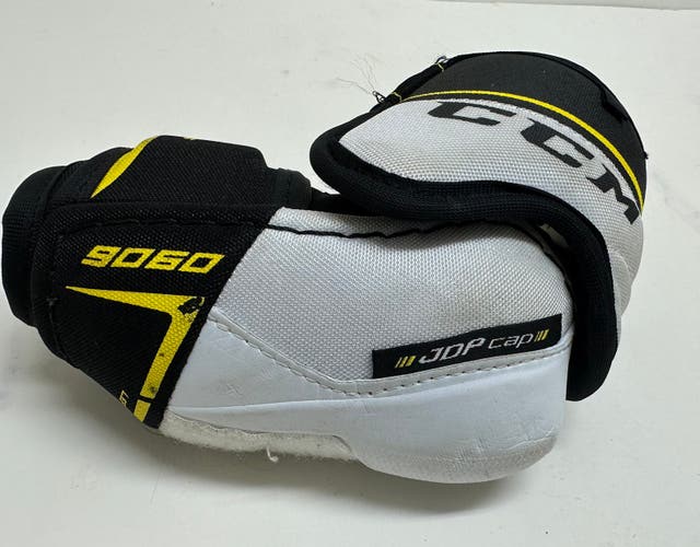 Just one left arm medium Junior CCM Tacks 9060 Elbow Pad (Used)