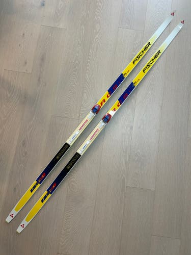 Fischer RC S Skating / Plus Skate Ski, Salomon SNS Profil 185cm