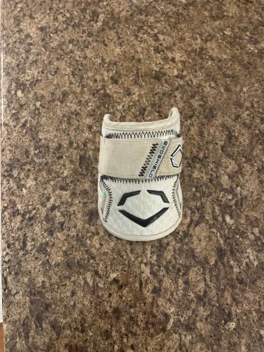 White Senior EvoShield Elbow Guard Shin Guards (Used)