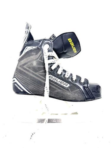Used Bauer 140 SUPREME Intermediate Hockey Skate Intermediate 3.5 11860-S000302759