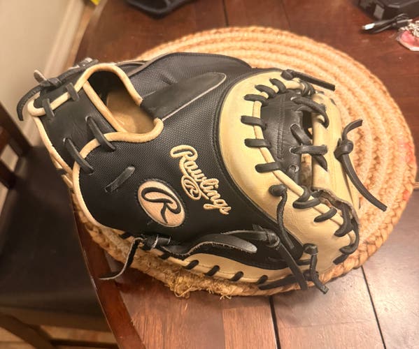Rawlings Heart of the hide RH Catcher's Glove 34" (Used)