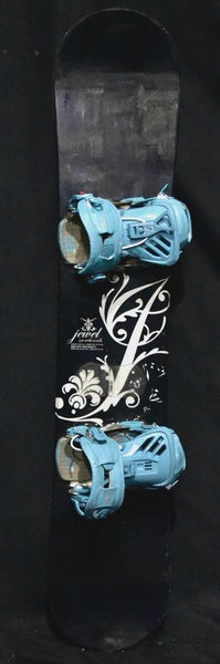 JEWEL SNOWBOARD SIZE 136 CM WITH GNU medium BINDINGS