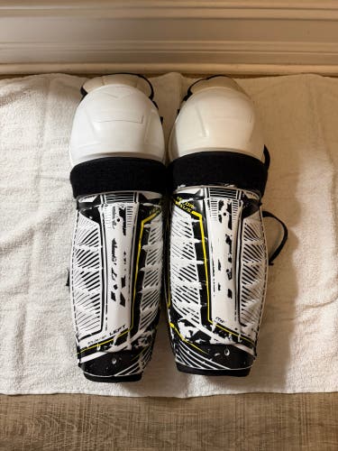 Junior CCM Vector plus 13" Shin Pads (Used)