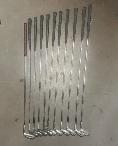 Muierfield MacGregor Jack Nicklaus Iron Set 1-PW Putter Included