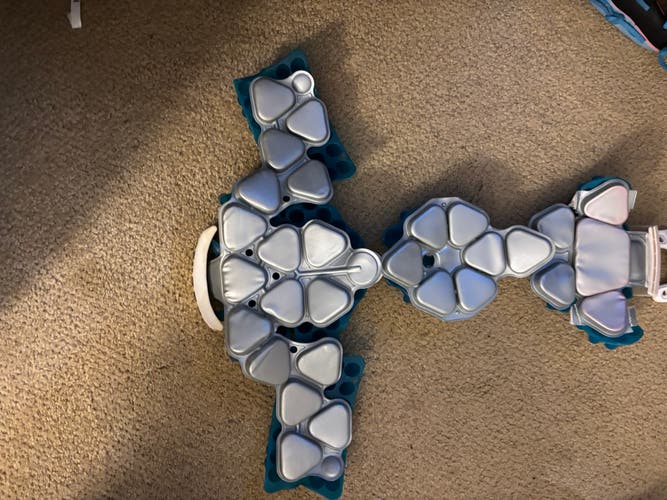 Adult Medium Schutt Vengeance A11 Helmet (Used)