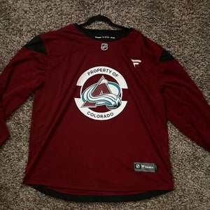 Colorado avalanche hockey jersey size xl men’s