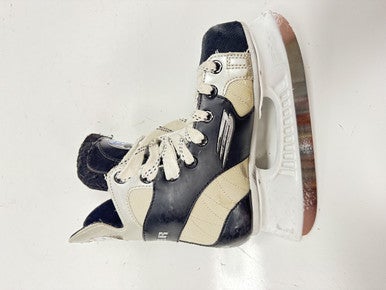 Used Bauer VAPOR ST Junior Hockey Skate Junior 01 11860-S000302393