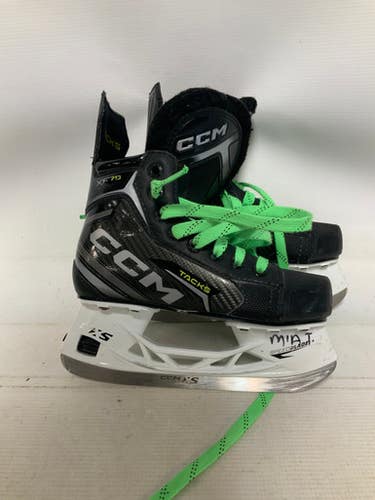 Used CCM XF70 Junior Hockey Skate Junior 01 11823-S000036682