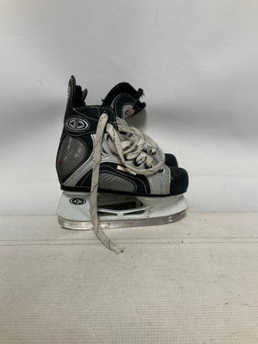 Used Easton SYNERGY 700 Youth Hockey Skate Youth 11.0 11823-S000036679