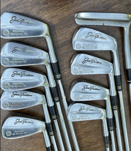 Muierfield MacGregor Jack Nicklaus Iron Set 1-PW Putter Included