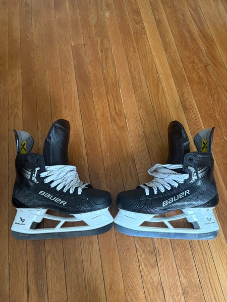 Bauer Vapor Hyperlite 2 Hockey Skates Pro Stock 8.5 fit 1 w/ fly ti steel