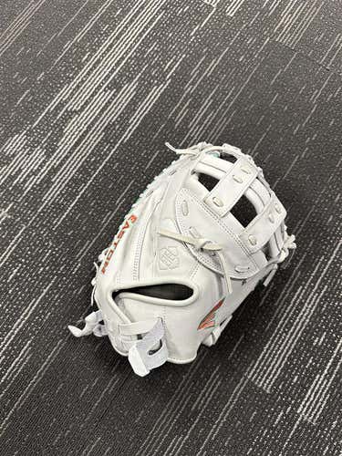 RH Easton Catcher's Elite Softball Glove 34" (New)
