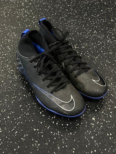 Used Nike Soccer Cleats Black Junior 05.5 11849-S000034848