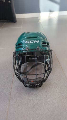 Medium CCM Tacks 720 Helmet (Used)