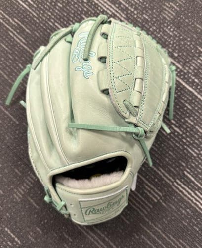 Pitcher's RH Rawlings Pro Preferred Baseball Glove 12" (New)