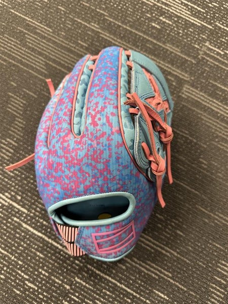 Pitcher's RH Rawlings REV1X Baseball Glove 11.75" (New)