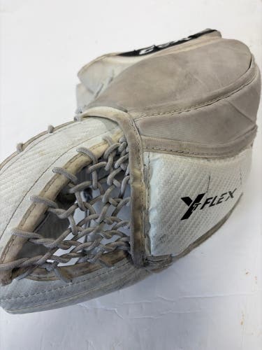 Size Youth CCM YT FLEX Ice Hockey Goalie Glove Catcher