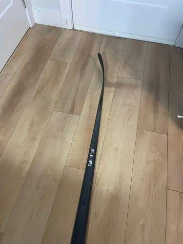 Senior Right Handed Hockey Stick Mid Pattern 75 Flex Pro Stock (New)