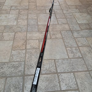 Senior CCM JetSpeed FT8 Pro Left Hand Hockey Stick P28 80 Flex New - Silver