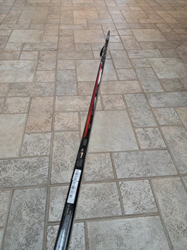 Senior CCM JetSpeed FT8 Pro Left Hand Hockey Stick P28 80 Flex - Silver