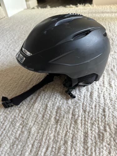 Men's Medium Giro G9 Helmet (Used)
