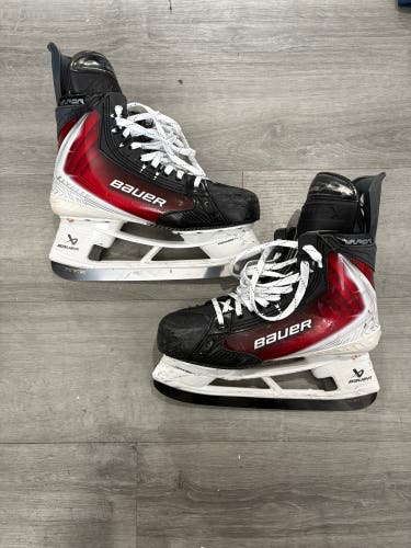2025 Bauer Vapor Flylite Hockey Skates Regular Width Pro Stock Kasper 7.5 (Used)