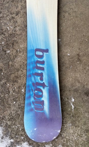 Burton Charger Snowboard All Mountain True Twin 152 cm (Used