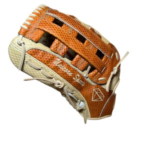 Web Gem Unicorn sports 15” LH Softball Glove (New)