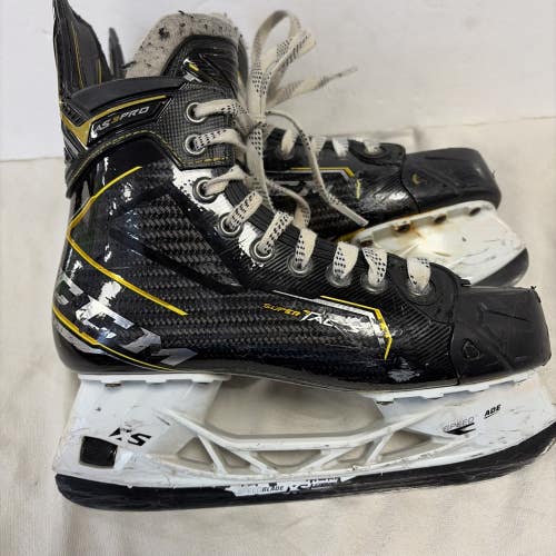 Int Size 5.5 CCM AS 3 PRO SUPER TACKS Ice Hockey Skates.  XS Black Blades