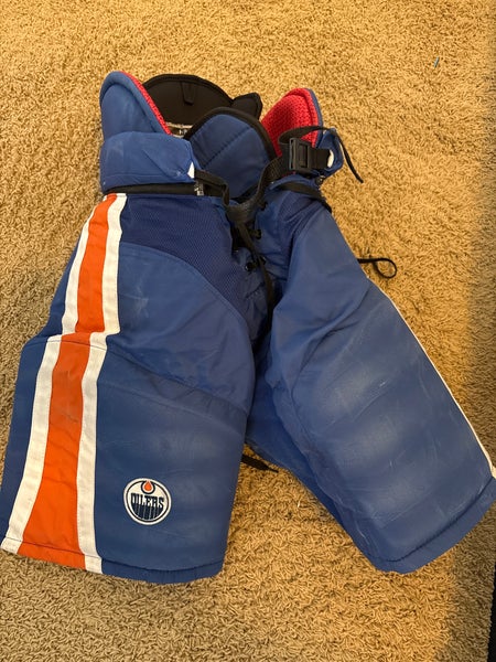 Men's Senior Small CCM HP45 Hockey Pants (Used)