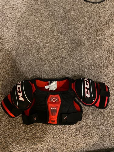 Small Youth CCM YoungGuns Shoulder Pads (Used)