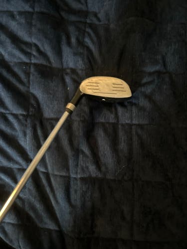 Men's Top Flite Right Handed Hybrid Regular Flex 5H (Used)