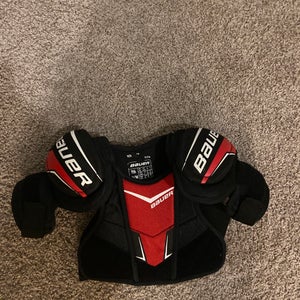 Medium Youth Bauer Legacy Shoulder Pads (Used)