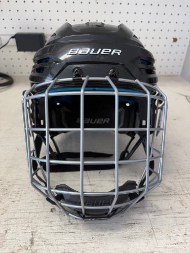 Used Bauer RE-AKT 55 Helmet Combo Black Large 11506-BAR1063649BL